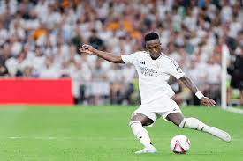 西甲：巴塞罗那三球完胜奥萨苏纳.